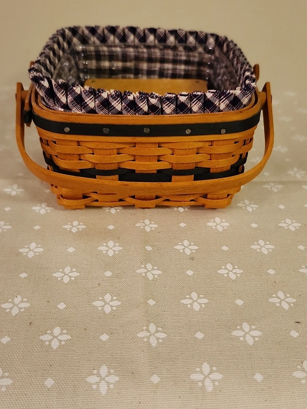 Longaberger J.W. Collection 2002-2003 Miniature Cake Basket